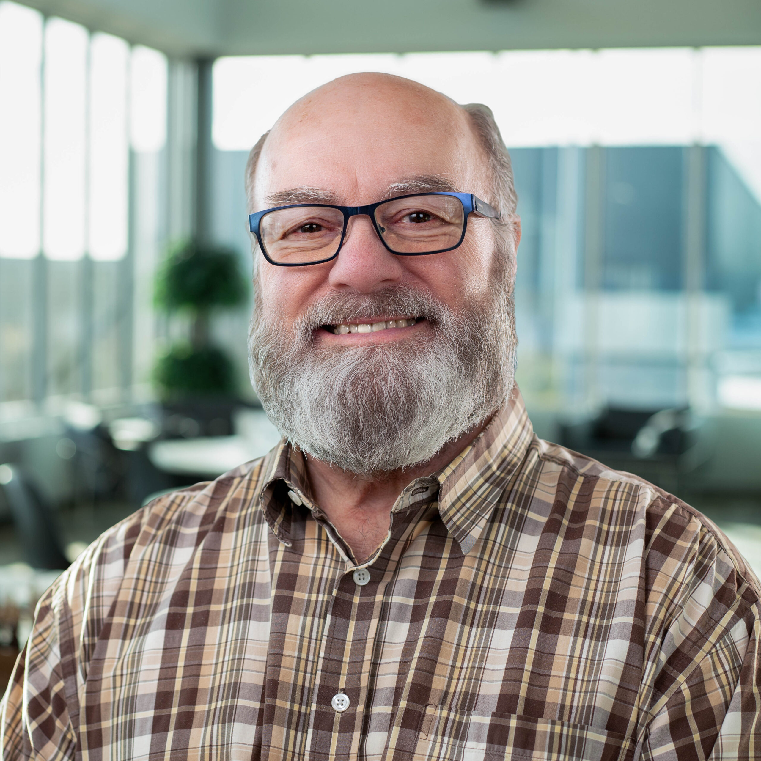 Matthew Neyens Headshot